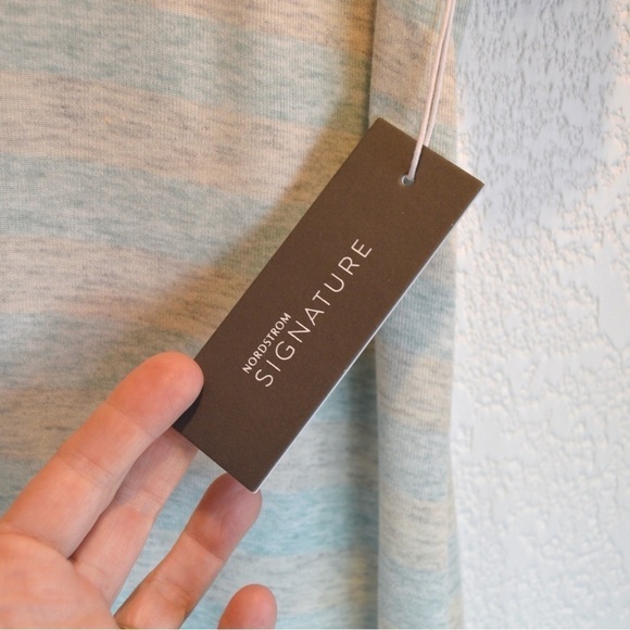 Nordstrom Signature Wide Striped V Neck Short Sleeve Rayon T Shirt Large NEW - Picture 6 of 7